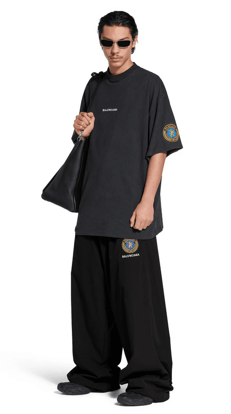2025-05-28 11_00_58-Uniform Merch Oversized-t-shirt für Herren in Verwaschenes Schwarz _ Balen...png