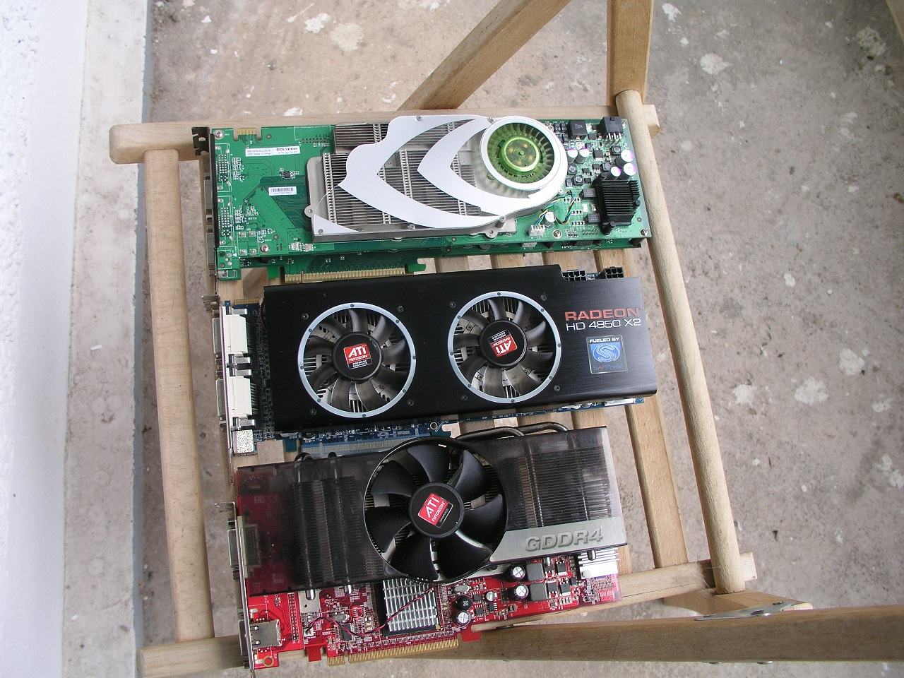 3 Dual-GPUs.jpg