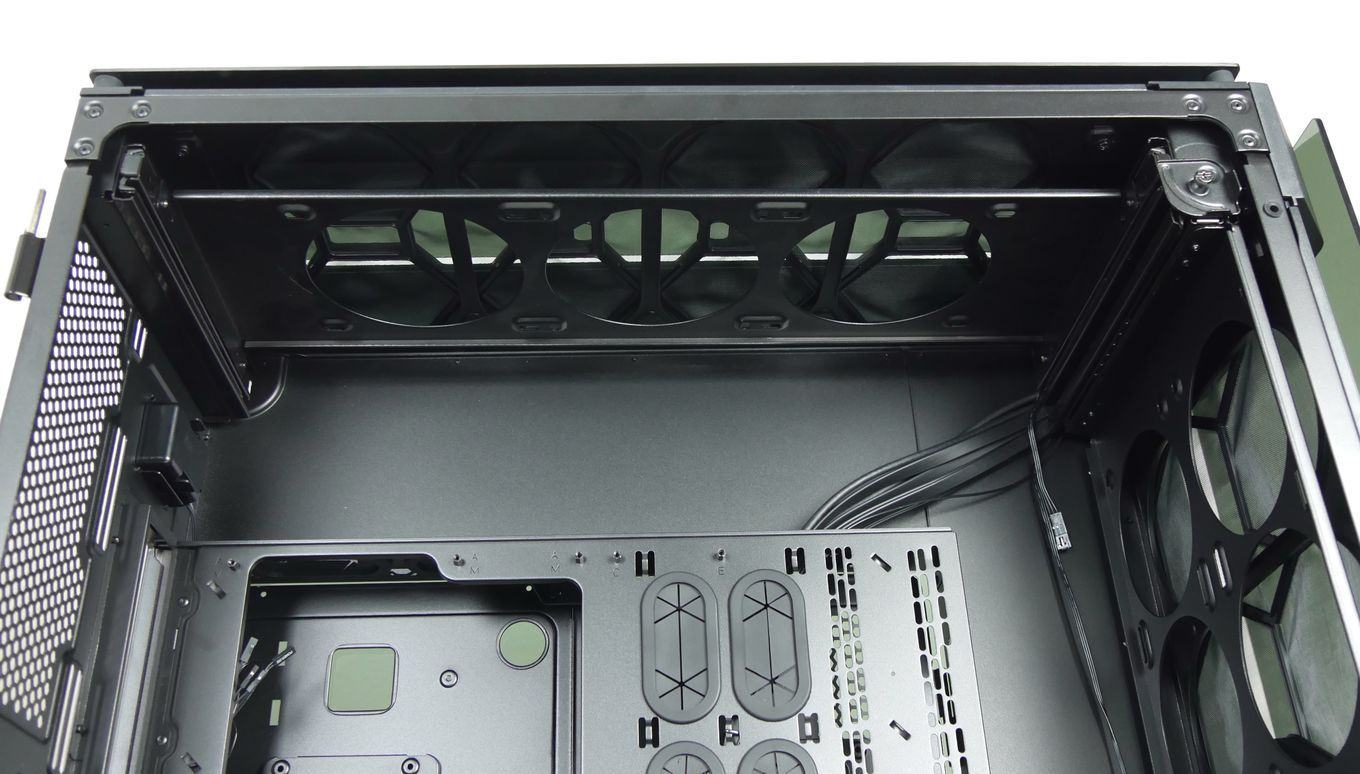 Corsair_Obsidian_Series_1000D_09_60608984FBC54B5BB7B275E6D9301077.jpg
