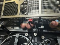 MSi RTX 5090 Ventus Demontage Lukü (7) klein.jpg
