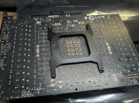MSi RTX 5090 Ventus Demontage Lukü (17) klein.jpg