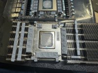 MSi RTX 5090 Ventus Demontage Lukü (18) klein.jpg